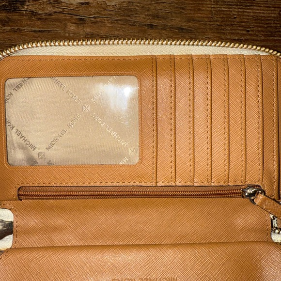 MICHAEL KORS MK Signature PVC Travel Continental Zip Around Wallet - Picture 8 of 9